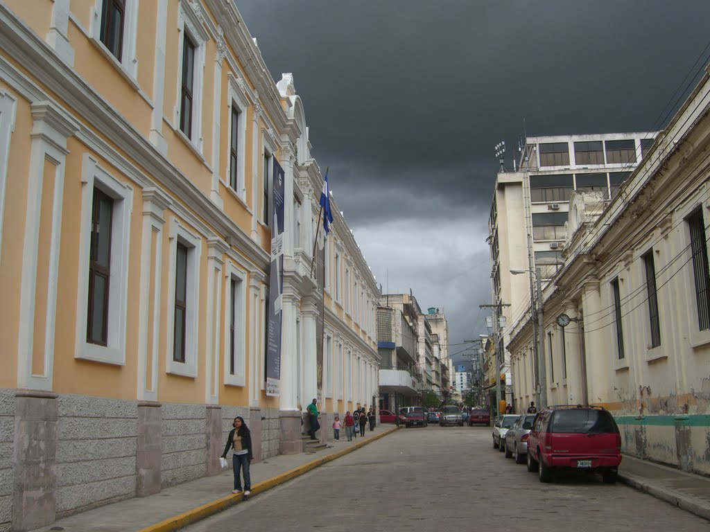 Tegucigalpa, Museo para La Identidad Nacional by mengyingbo