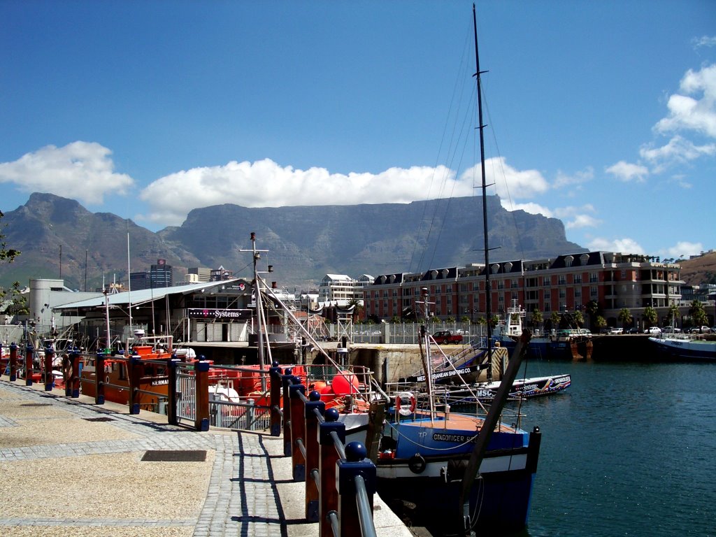 V&A Waterfront_HSW by Henry Schwan