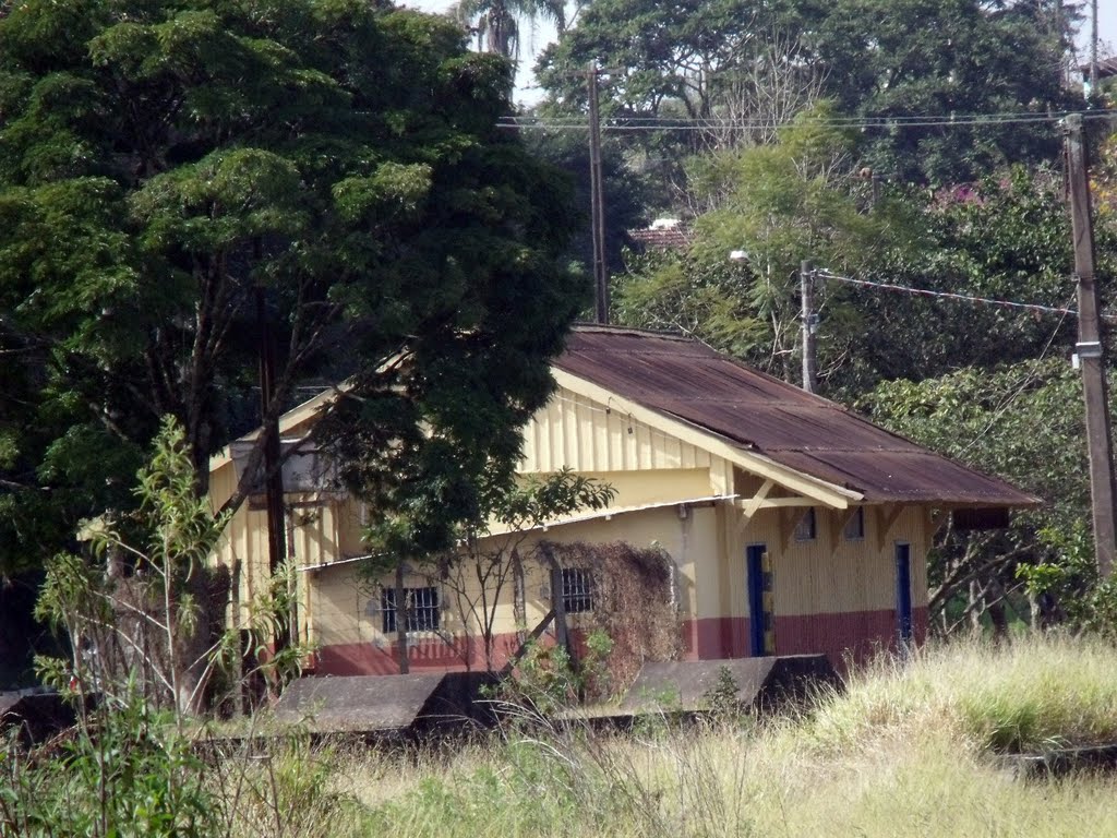 Antiga estação ferroviária atual velório by Farias Edu