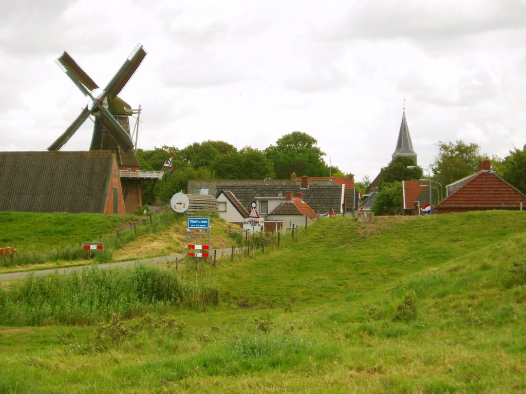 Dorpsgezicht van Vierhuizen bij Zoutkamp. by wiepoes