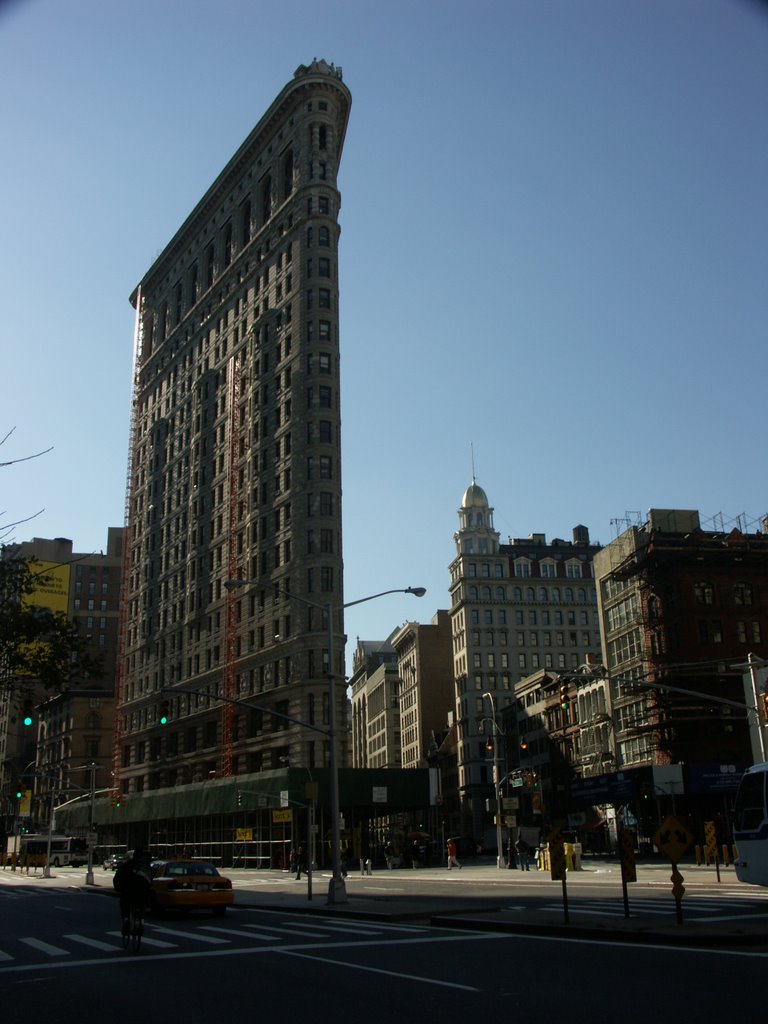 Flat Iron Building by I.Kuebler