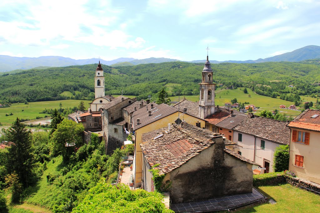 Tetti di Compiano - Parma by alfonso minoli