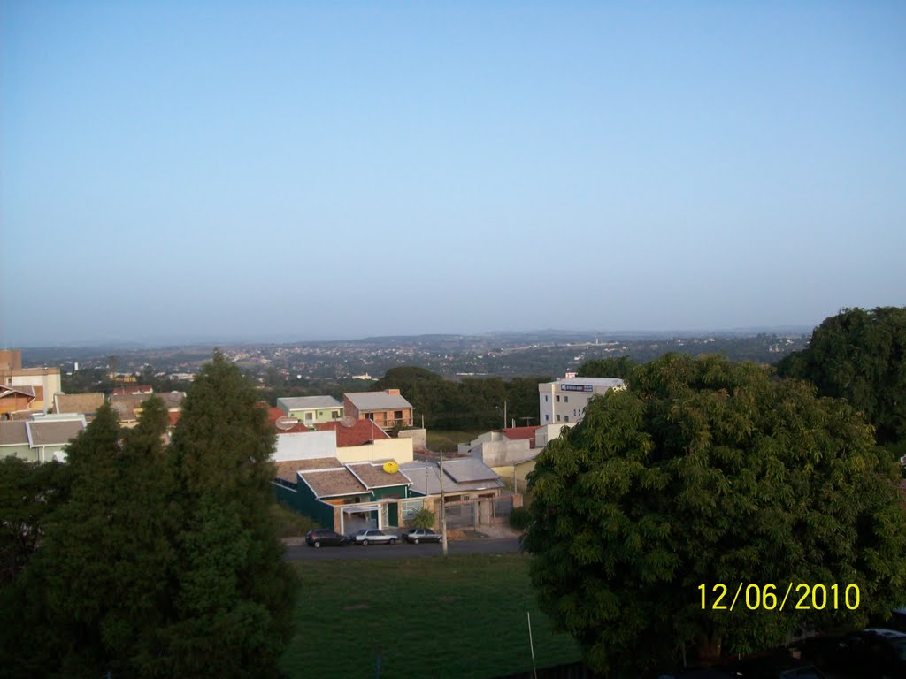 Vista de Indaiatuba a partir dos fundos do ginasio municipal de esportes by Lineu Santos