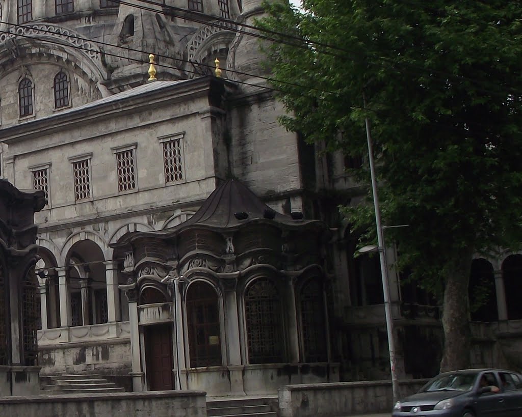 Beyoğlu, Tophane, Nusretiye Camii, Muvakkithane by Kasım OKTAY