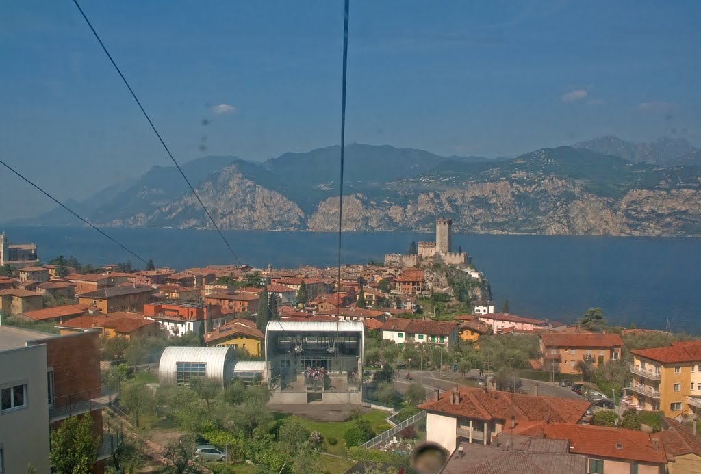 On the Malcesine - Monte Baldo Cable Car 2011-05-10 by wambam23