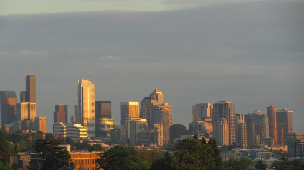 Down Town Seattle Sunset by Chandira