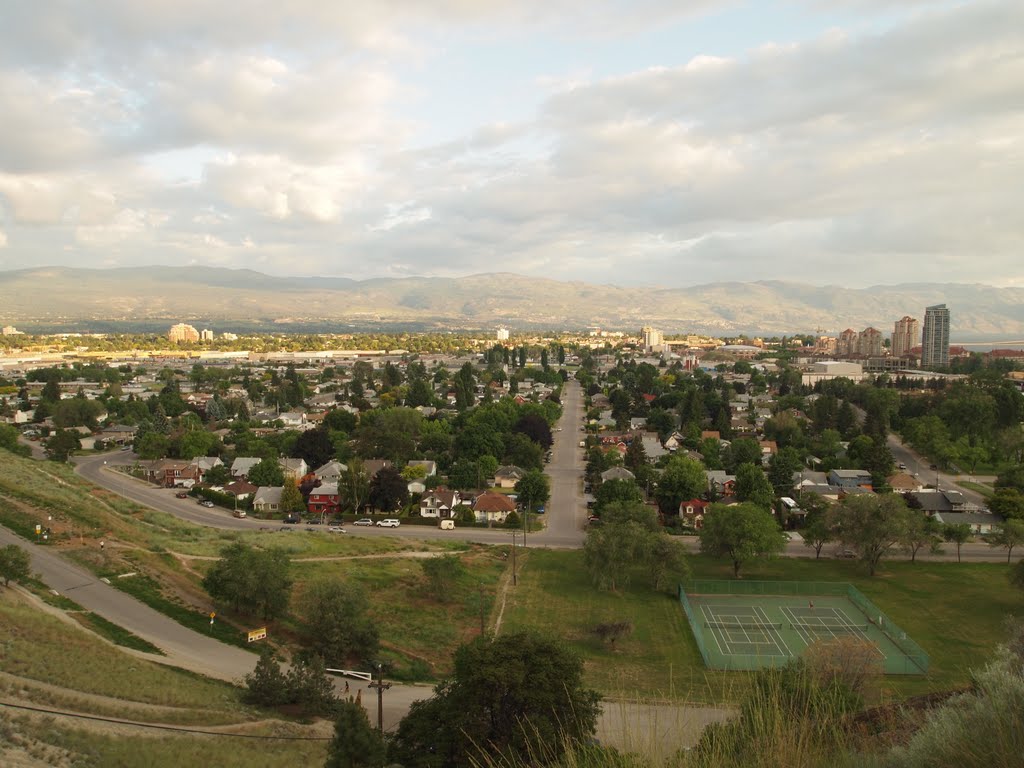 Kelowna, just before sunset by Greg A. Woods