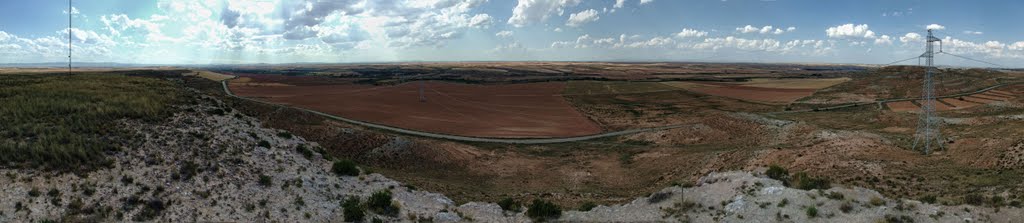 Panorámica desde Vértice Geodésico Pedreñal by sherlockes