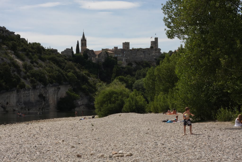 Le chateau by Renaud D'hoker