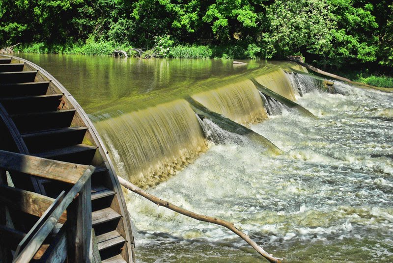 Dam at Mansfield Roller Mill by Grif