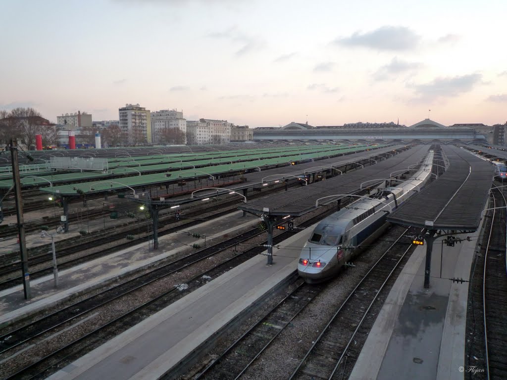 Photo of Gare de l'Est taken from Rue la Fayette, Paris by Flojan