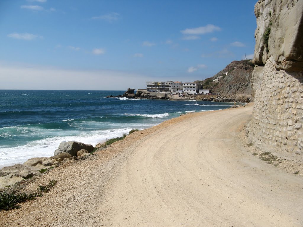 Praia Porto das Barcas_Lourinhã by Luis Marques