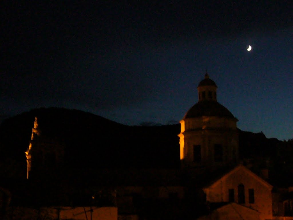 San Giovanni e la luna dal terrazzo... by Mariano66