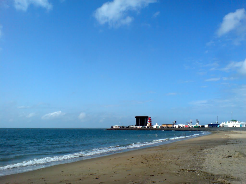 Nordsee bei Scharendijke/Zeeland ("Concert at Sea 2011") by Marcel Menzinger | Münster