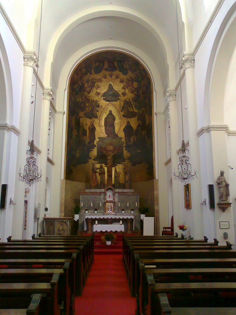 Altar der Rektoratskirche Herz Jesu by cergoeli