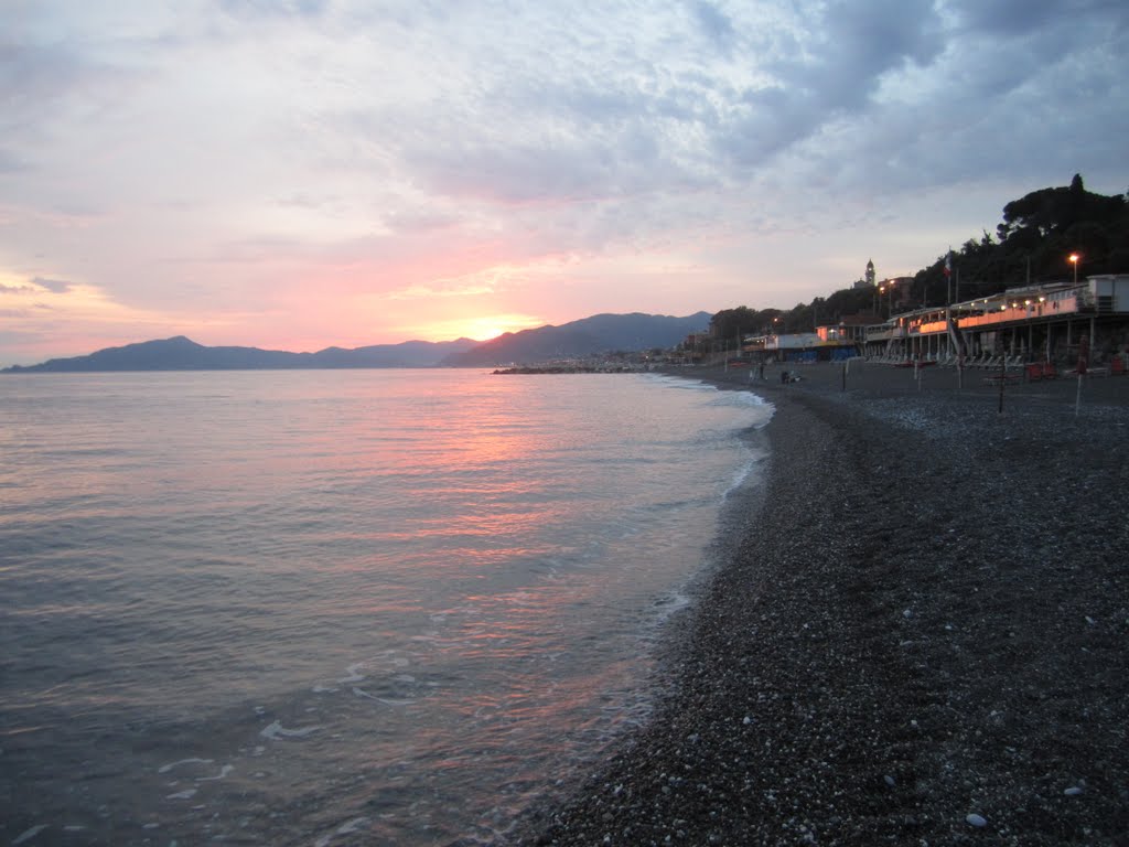 La Spiaggia di Cavi Borgo by rickyska