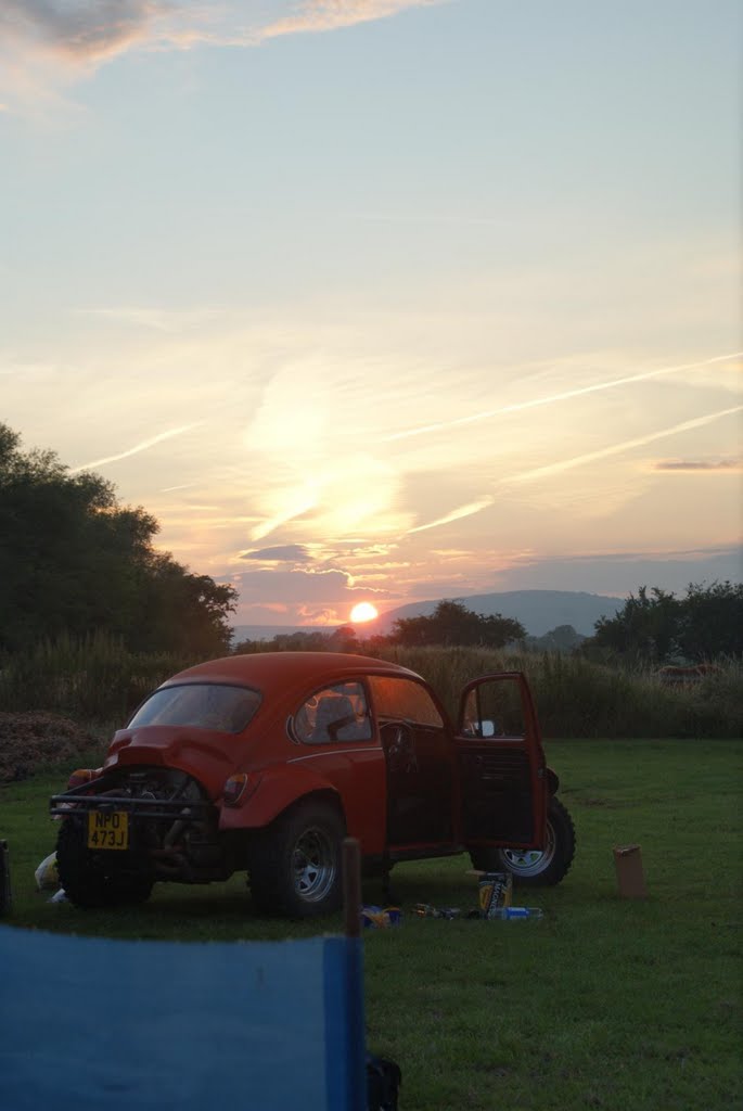 Cheddar sunset by garethpc