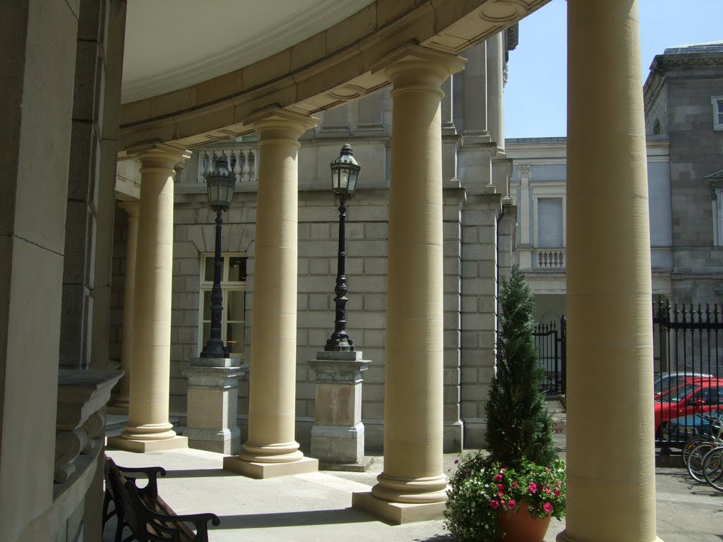 Library pillars by Alan L.