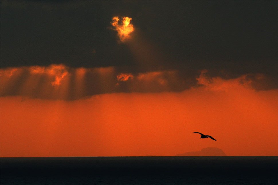 Iluminando las Chafarinas,,,, by jose vazquezjosedeme…