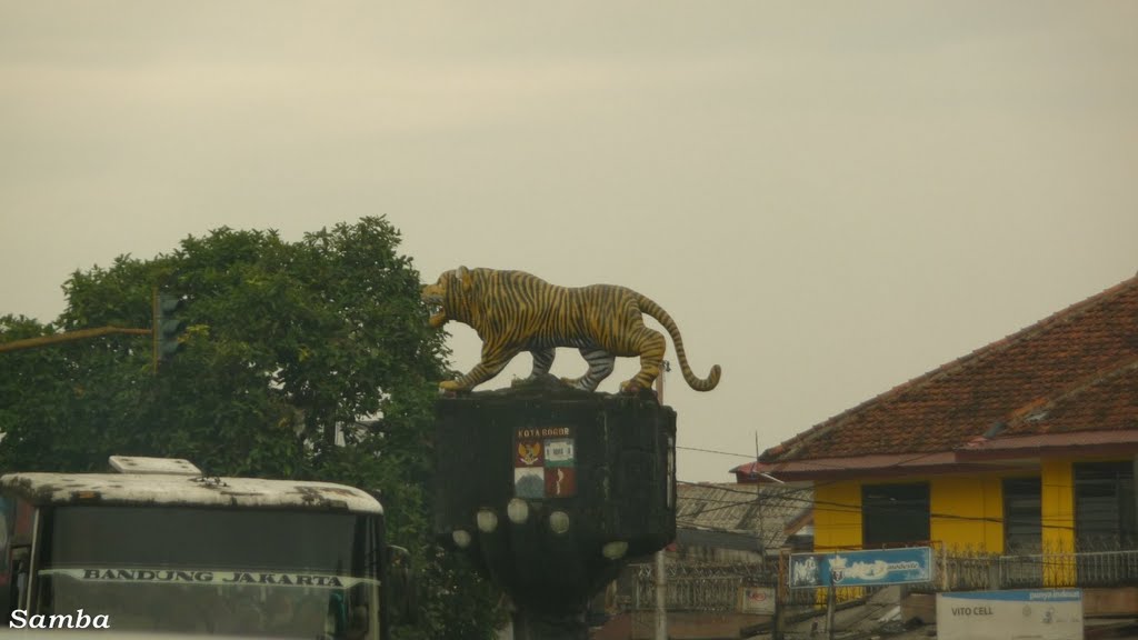 Ciawi, Tiger Statue 2 - Samba 2011 by SambaSamba