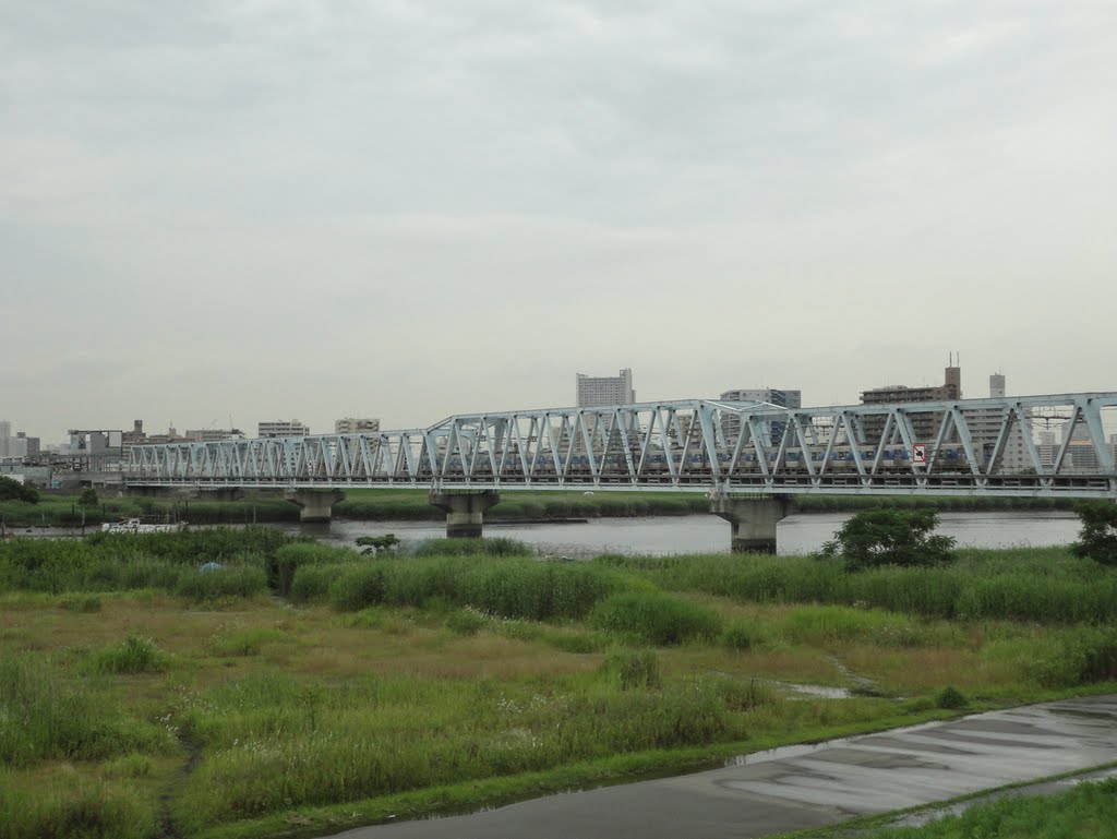 Keisei Railway, Arakawa Railwaybridge / 京成線荒川橋梁 by Kangoo_