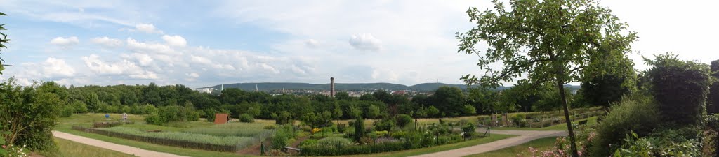 Panorama vom Kaiserberg über Kaiserslautern by Rotes Eichhoernchen