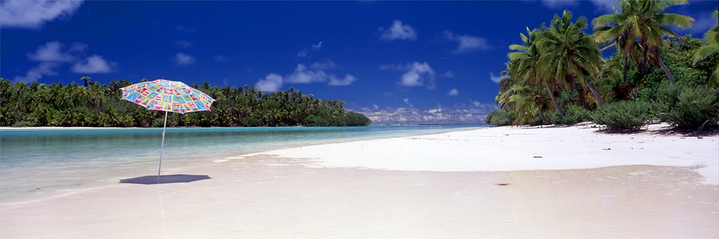 Aitutaki, one foot island by Rob Boudreau