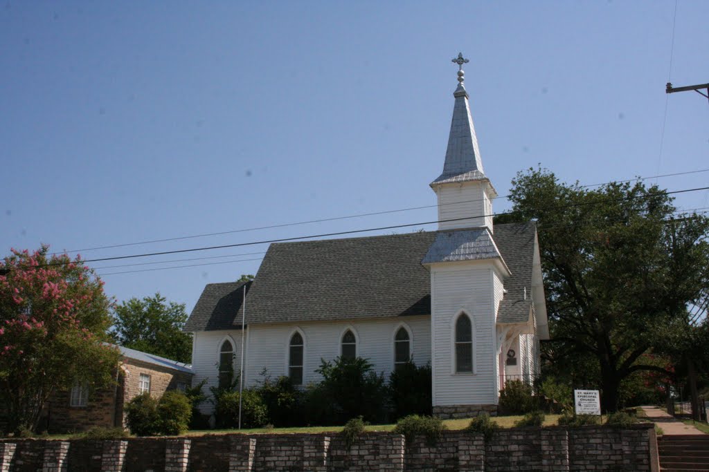 St. Mary's Episcopal Church, Hamilton, TX by VacayPics