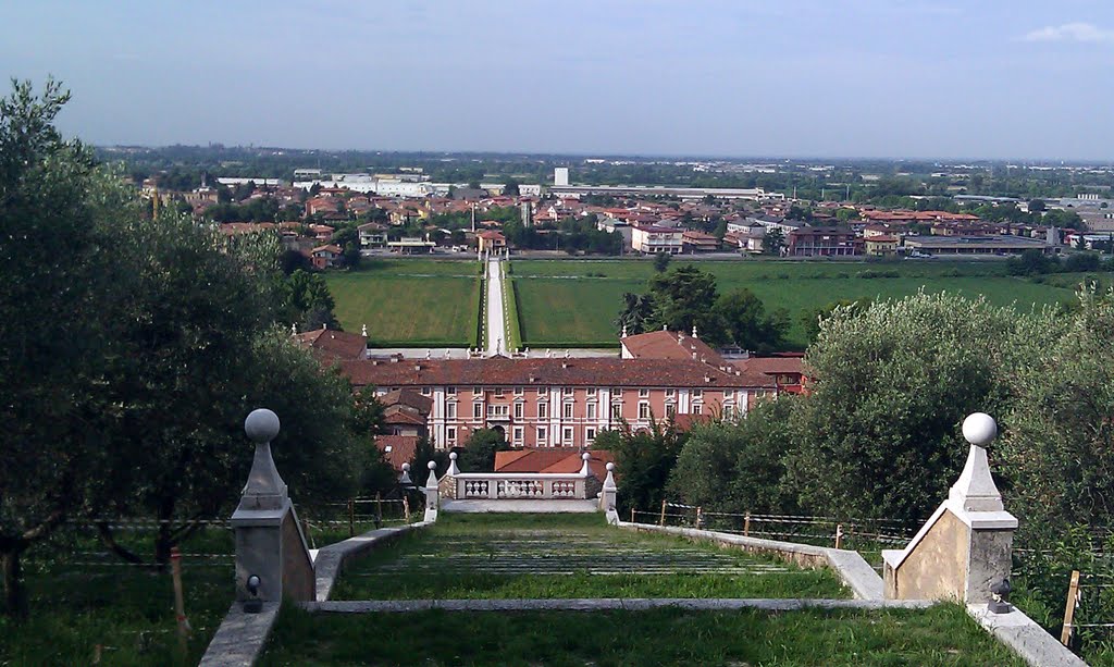 Villa Scalabrini vista dal tempio di Bacco by Emilio Novelli