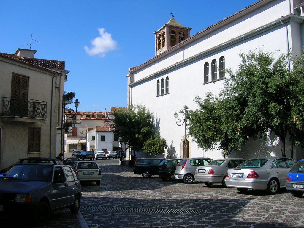 La piazza di Santa Sofia d'Epiro by mercurjo