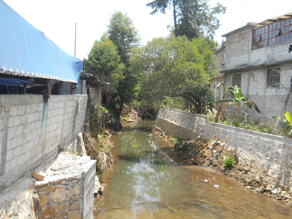 San Cristobal de las Casas, Chis. Arroyo Jobel by Miguel S. Espinosa Villatoro