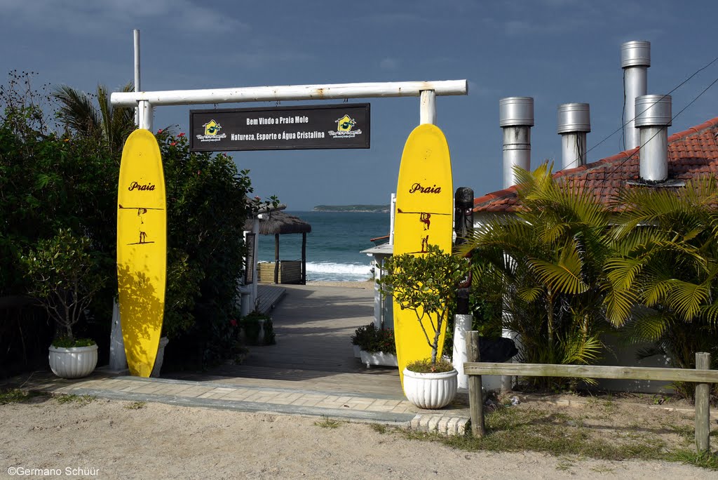 Praia Mole / Florianópolis, SC ©Germano Schüür by Germano Schüür