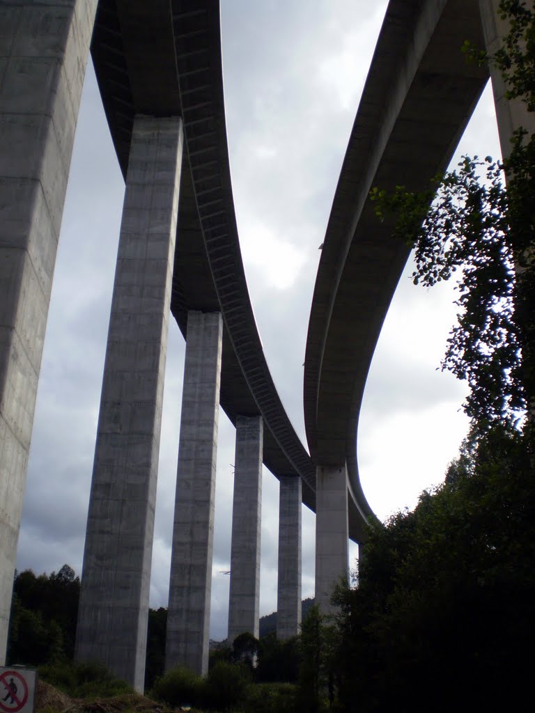 Cudillero (Asturias) - Viaducto de Artedo by Luisefe