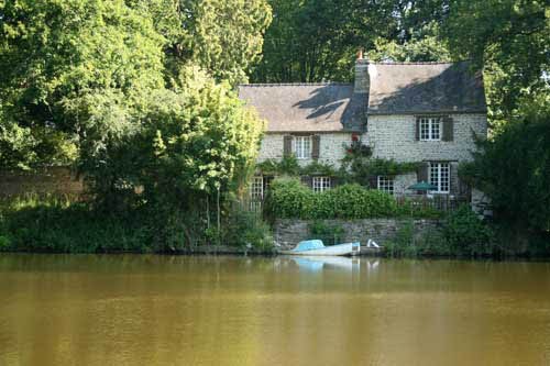 Maison en bord de Vilaine © E. Agniel by Haute Bretagne