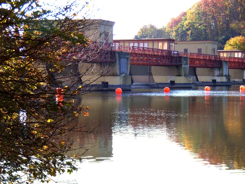 Staustufe Hengsteysee bei Herdecke by Dieter Möller