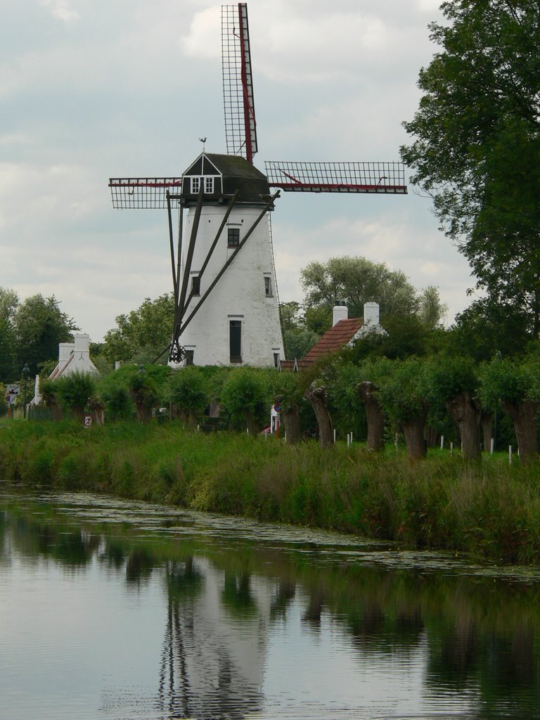 Damme Canal Mill near Brugge by gabachat