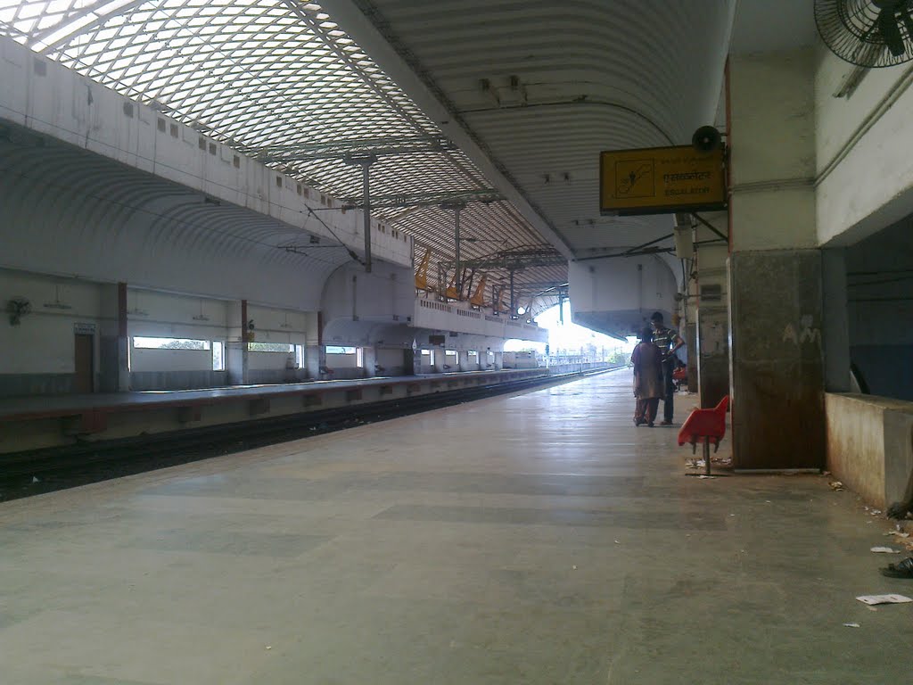 Chindaripet railway station by Sridhar Boopathy