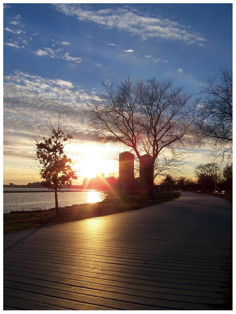 Lakeshore Boardwalk/Trail by flipmanpete