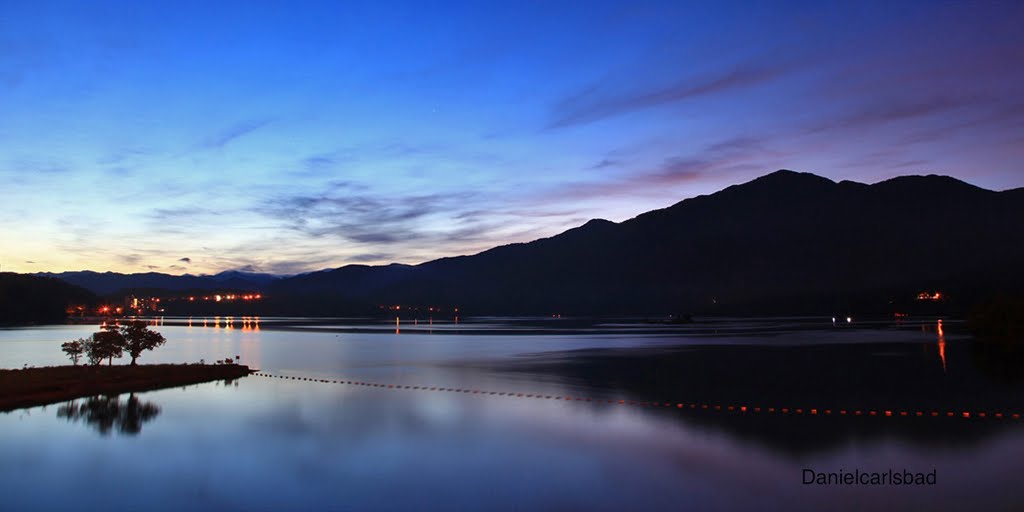 Beautiful Taiwan - Sun Moon Lake in the Morning 日月潭晨曦 by Danielcarlsbad