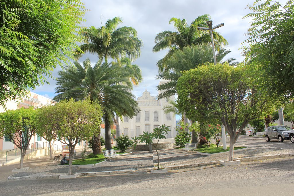 Praça da Igreja do Rosário by Wilson Alcaras