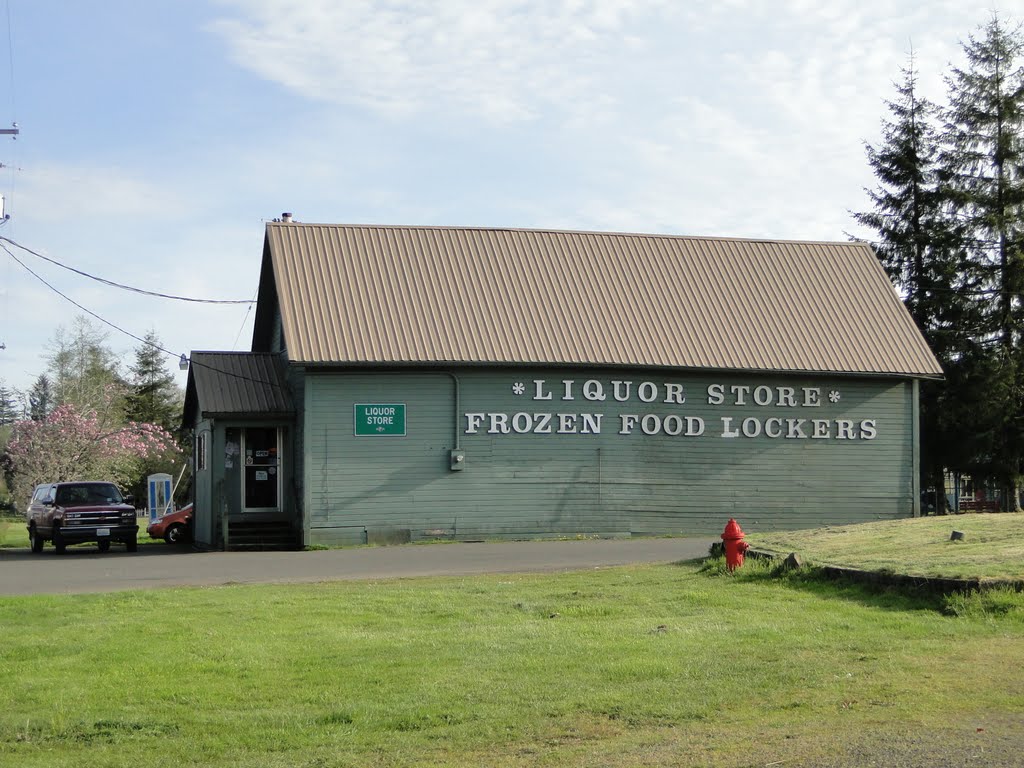 Liquor Store in Naselle, OR by Gino Vivi