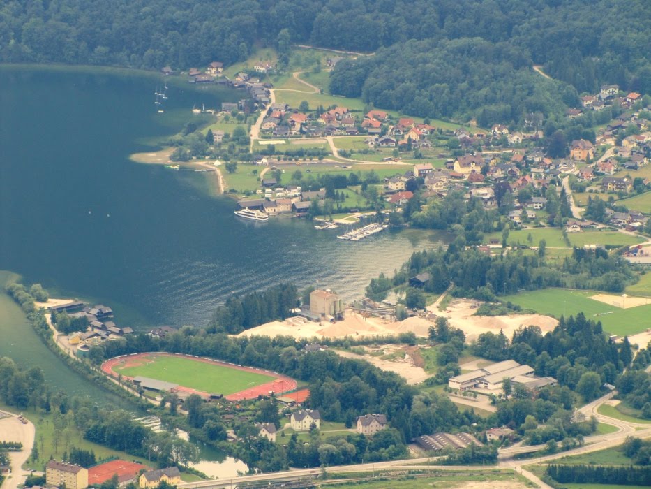 Feuerkogel: Blick auf Ebensee am Traunsee by Dieter Möller