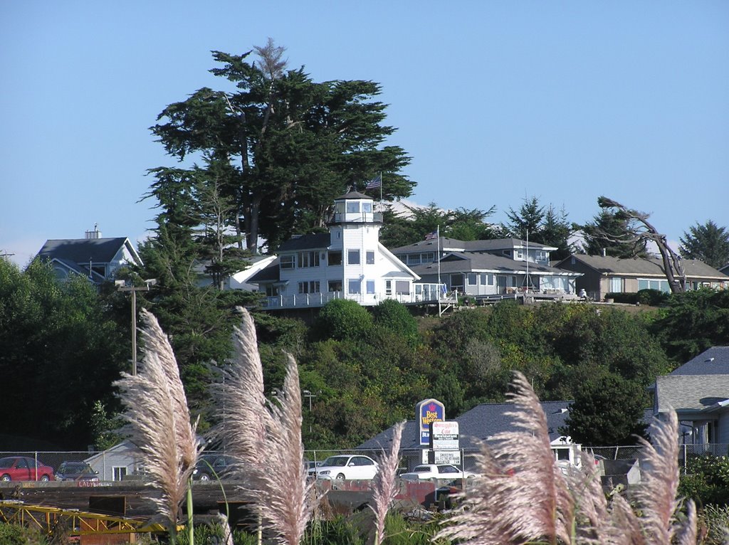 Pelican Bay Lighthouse by Panama Jenn