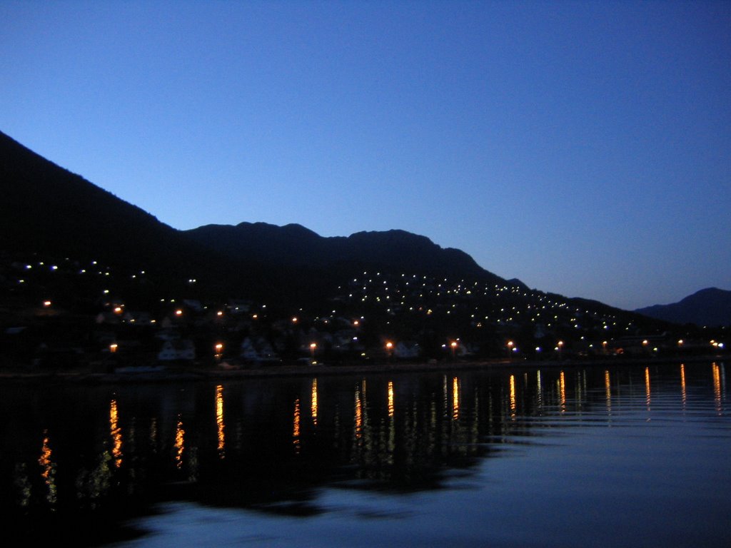 Nordfjordeid by night juli 2007 by konsk