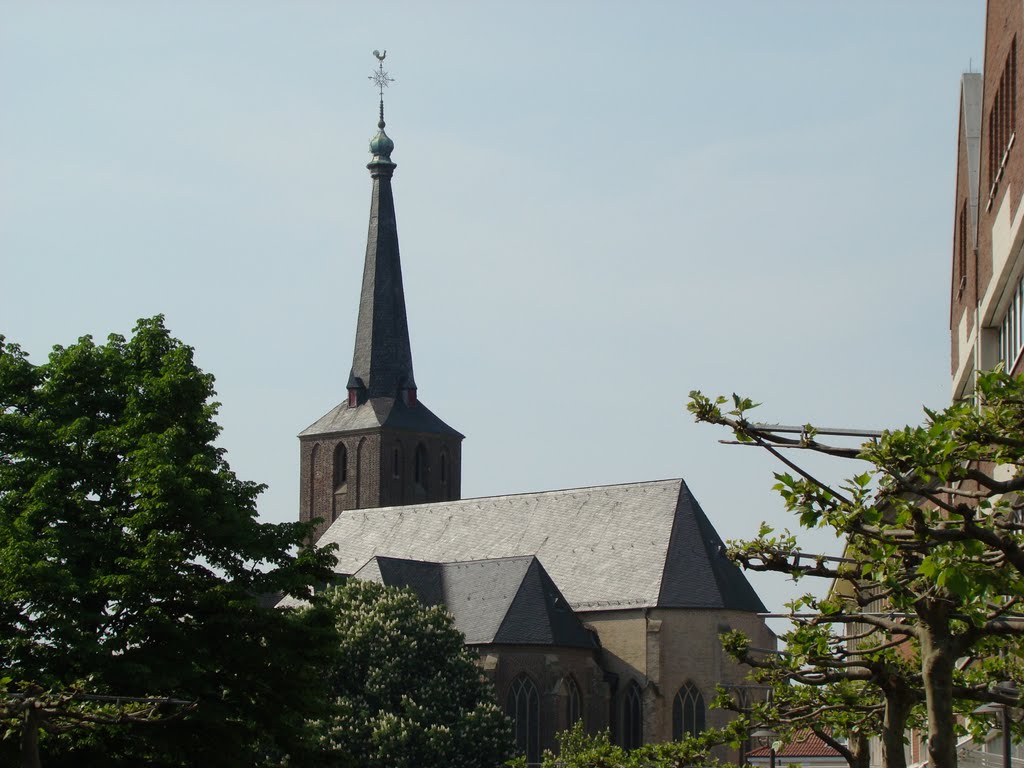 Geldern ( St. Maria Magdalena-Kirche ) Marktplatz. April 2011 by DortmundWestfalica