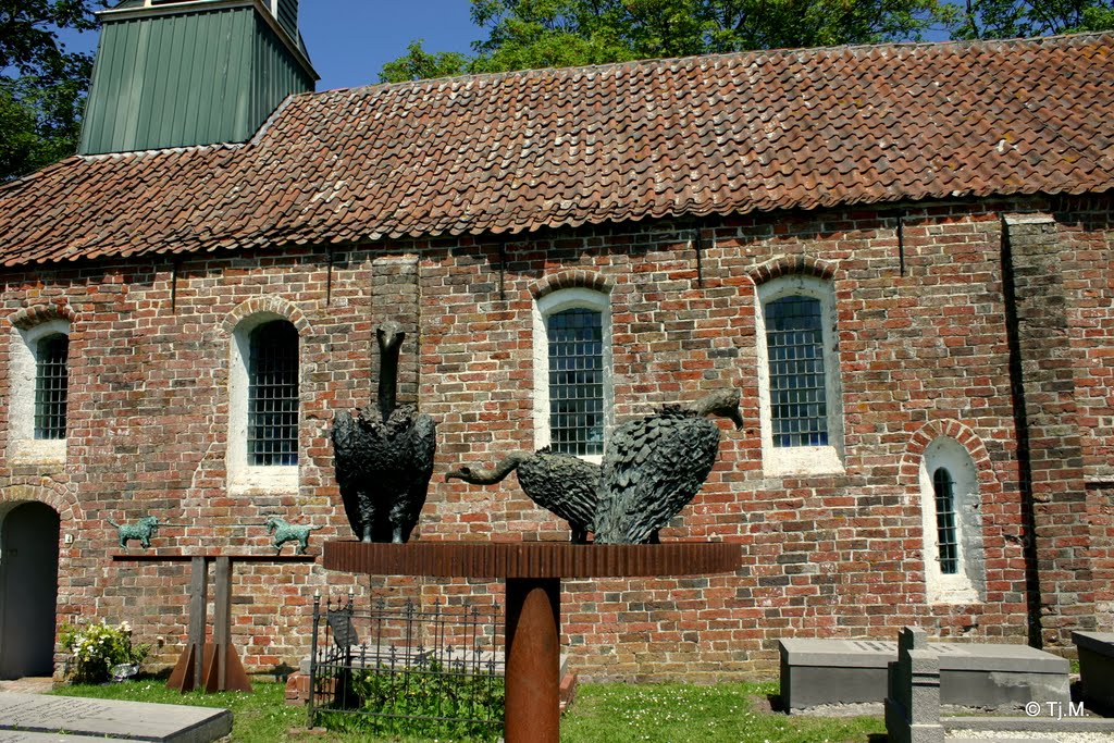 Prachtige bronzen kunst rond het kerkje van Fransum (Gron) by Tjeert.M ©