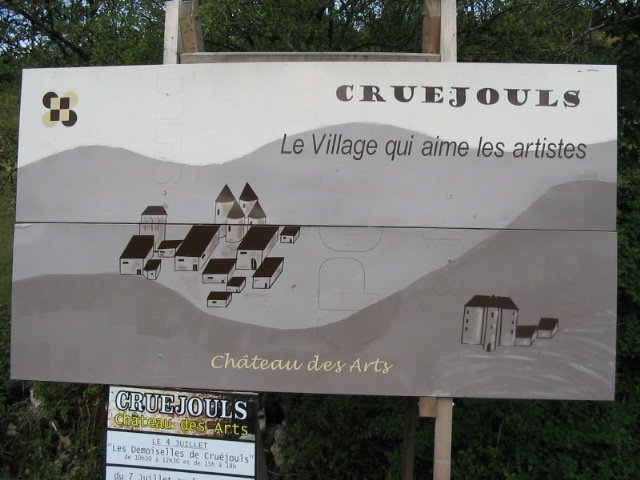 Cruéjouls la ville qui aime les artistes by saturnpro17