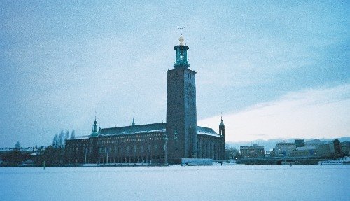 City Hall in winter by Daniel Staniforth