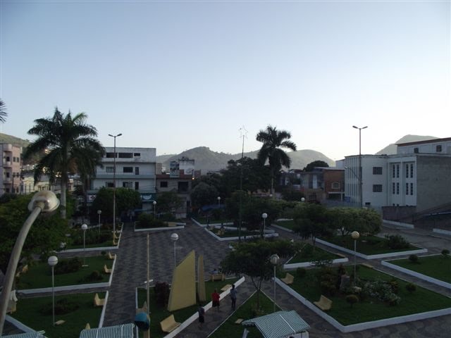 Praça Central - Vista do hotel by montanha