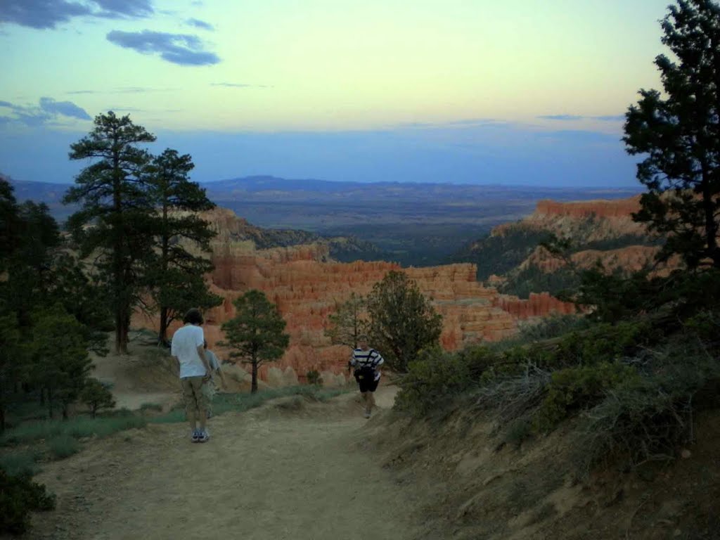 Bryce Canyon National Park by MoMof4